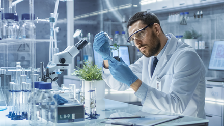 1000x667_Blog_Researchers at risk resources